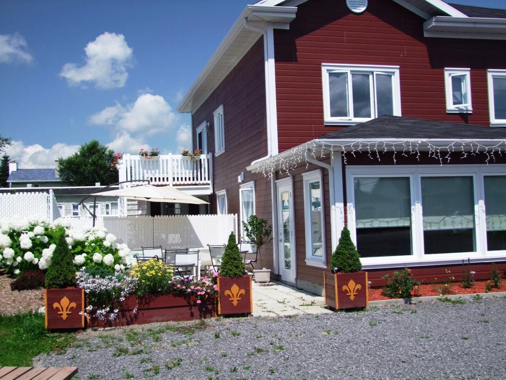 Motel Canadien Trois-Rivieres Bagian luar foto